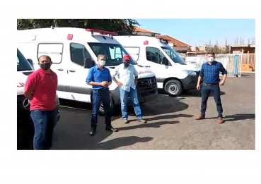 Foto 20: Prefeitura de Quatá adquire  três novas ambulâncias