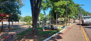 Foto 23: Praças de Quatá recebem nova iluminação