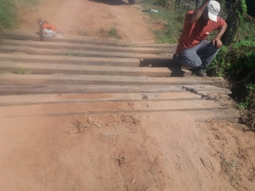 Foto 1: Valorização: estradas rurais de Quatá recebem constantes manutenções