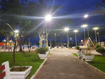 Foto 11: Praças de Quatá recebem nova iluminação