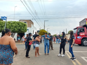 Foto 9: Emoção e fé pelas ruas de Quatá