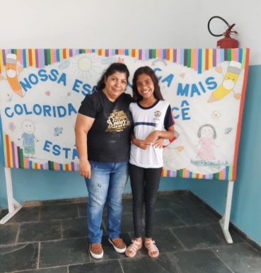 Foto 2: Escola Osira parabeniza alunas aprovadas em Vestibulinhos