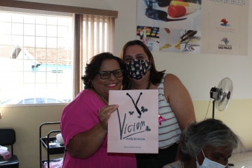 Foto 18: Fundo Social de Solidariedade de Quatá promove Dia da Beleza