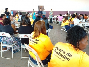 Foto 9: Almoço de confraternização é oferecido para integrantes da Frente de Trabalho