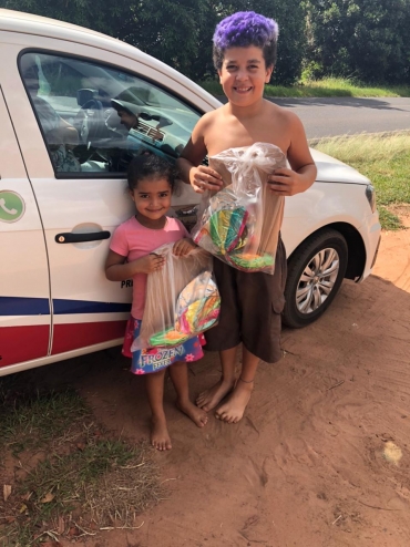 Foto 70: Educação entrega ovos de Páscoa para os alunos da Rede Municipal de Quatá