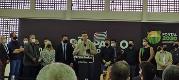 Foto 2: Diretor e Coordenador da ETEC de Quatá prestigiam visita do Vice-governador Rodrigo Garcia na região