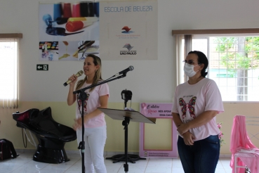 Foto 33: Fundo Social de Solidariedade de Quatá promove Dia da Beleza