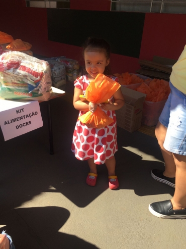 Foto 4: Prefeitura realiza entrega de mais um  Kit Alimentação para os alunos