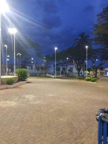 Foto 104: Praças de Quatá recebem nova iluminação