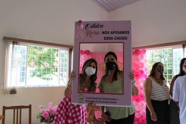 Foto 32: Fundo Social de Solidariedade de Quatá promove Dia da Beleza