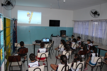 Foto 101: Quatá recebe circuito de peça teatral infantil