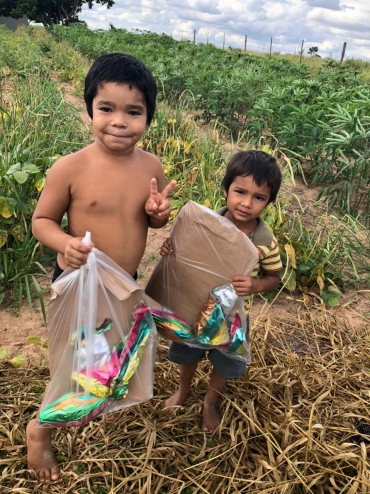 Foto 69: Educação entrega ovos de Páscoa para os alunos da Rede Municipal de Quatá