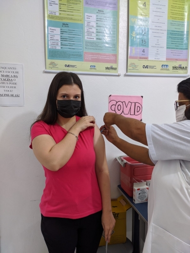 Foto 12: Quatá antecipa calendário estadual e vacina contra Covid adolescentes de 17 anos 