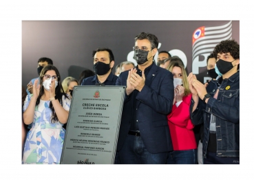 Foto 11: Prefeito Marcelo Pecchio participa da inauguração da Creche-Escola em Palmital