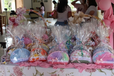 Foto 77: Fundo Social de Solidariedade de Quatá promove Dia da Beleza