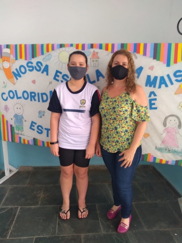 Foto 4: Escola Osira parabeniza alunas aprovadas em Vestibulinhos