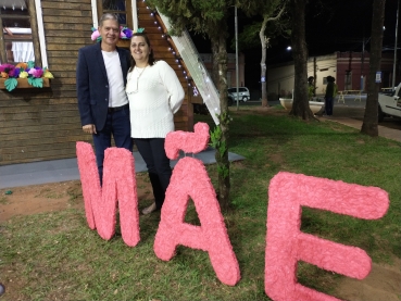 Foto 24: Sextou: grande festa marca o Dia das Mães em Quatá