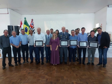 Foto 50: Quatá realiza cerimônia de entrega de títulos
