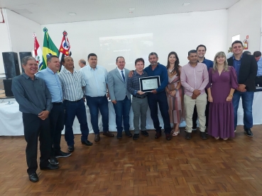 Foto 3: Quatá realiza cerimônia de entrega de títulos