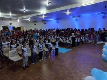 Foto 17: Encanto e Beleza marcaram a noite de Formatura da Educação Infantil Municipal de Quatá