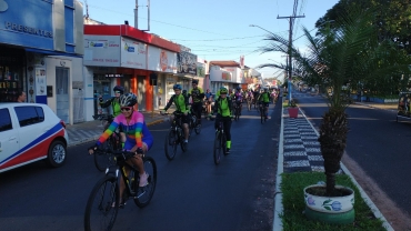 Foto 1: Solidariedade, Conscientização e Saúde! Primeiro Ecopedal reúne ciclistas da região e promove ação a favor dos animais de rua