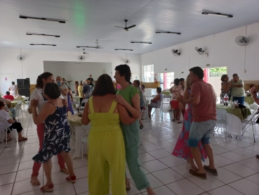 Foto 65: Terceira Idade promove encontro para confraternização ao Final de Ano