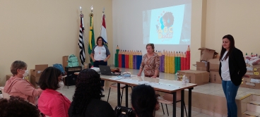 Foto 1: Professores da Educação infantil de Quatá participam de formação