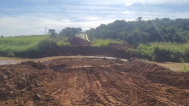 Foto 26: Retirada da Ponte do Bairro Água Bonita