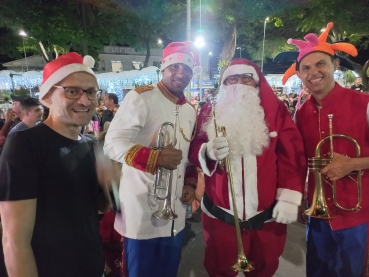 Foto 12: O Natal chegou em Quatá!