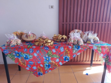 Foto 71: Quadrilha anima Festa Julina do Centro Comunitário