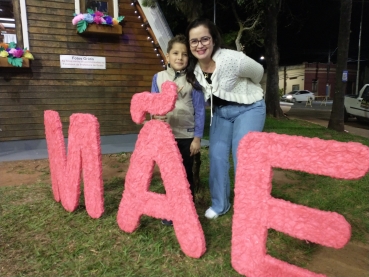 Foto 43: Sextou: grande festa marca o Dia das Mães em Quatá