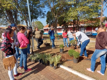 Foto 2: Encerramento do Curso de Jardinagem