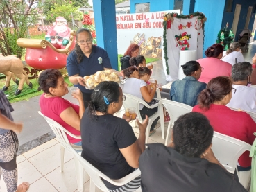 Foto 17: Confraternização do Cras