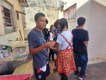 Foto 16: Quadrilha anima Festa Julina do Centro Comunitário