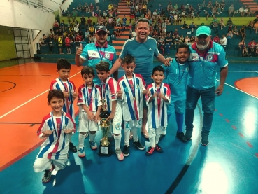 Foto 9: CAQ: CAMPEÃO DO CAMPENATO DE FUTSAL com a equipe Sub - 07 e VICE a equipe Sub - 15