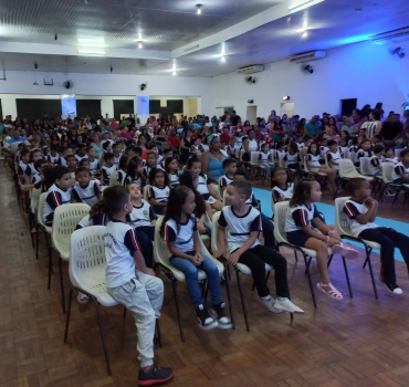 Foto 26: Encanto e Beleza marcaram a noite de Formatura da Educação Infantil Municipal de Quatá