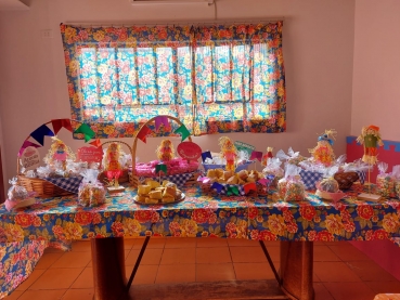 Foto 45: Quadrilha anima Festa Julina do Centro Comunitário