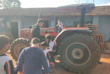 Foto 63: Alunos da Rede Municipal participam de visita na ETEC de Quatá