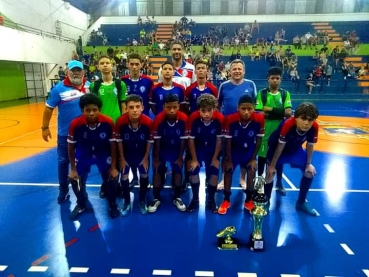 Foto 17: CAQ: CAMPEÃO DO CAMPENATO DE FUTSAL com a equipe Sub - 07 e VICE a equipe Sub - 15