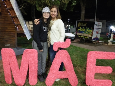 Foto 20: Sextou: grande festa marca o Dia das Mães em Quatá