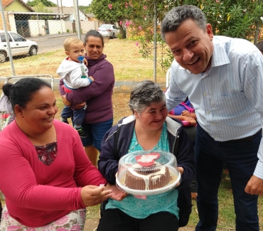 Foto 40: Mamães em destaque: Guri participa de homenagem