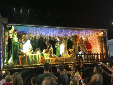 Foto 5: Um Natal inesquecível! Carreta de Natal: pela primeira vez em Quatá