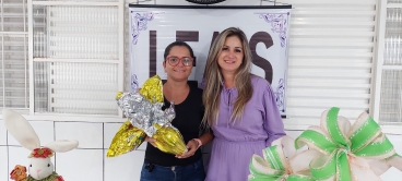 Foto 14: Ainda sobre a Páscoa.....Prefeitura realiza entrega de chocolates 