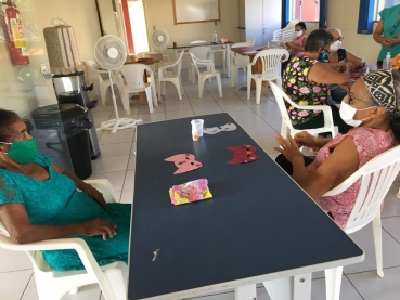 Foto 16: Carnaval interativo com participantes dos Programas do CRAS