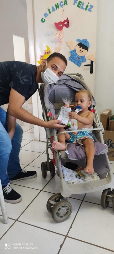 Foto 12: Carnaval interativo com participantes dos Programas do CRAS