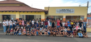 Foto 4: Lanchinho especial para alunos do Centro Comunitário