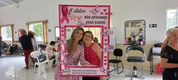 Foto 64: Dia de Beleza marca o encerramento do Outubro Rosa