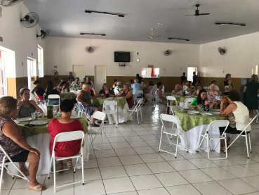 Foto 86: Terceira Idade promove encontro para confraternização ao Final de Ano