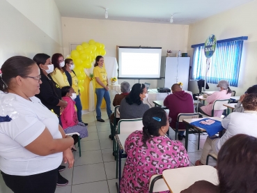 Foto 5: Incentivo a vida! Cras promove palestra a favor do Setembro Amarelo