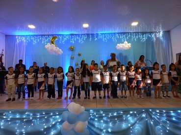 Foto 29: Encanto e Beleza marcaram a noite de Formatura da Educação Infantil Municipal de Quatá